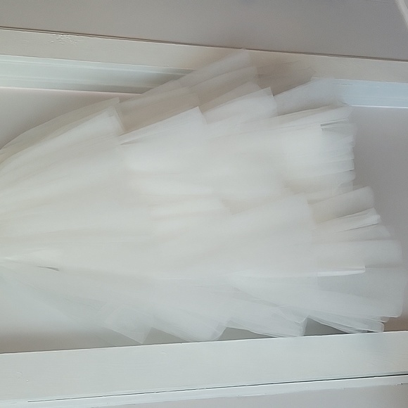 Girls Formal Layered Tulle Gown Custom Made 100% Polyester. See Pics for Measure - Picture 3 of 11